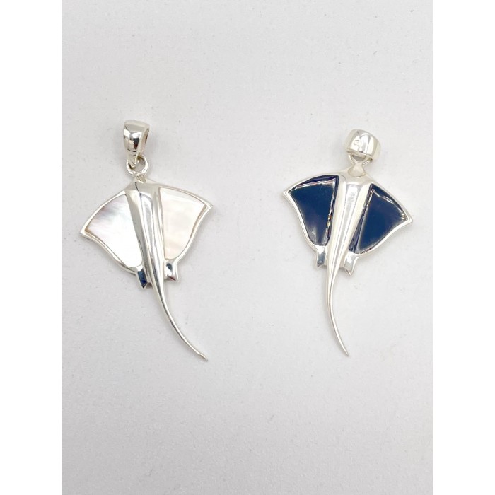 Pendentif argent / raie pierre